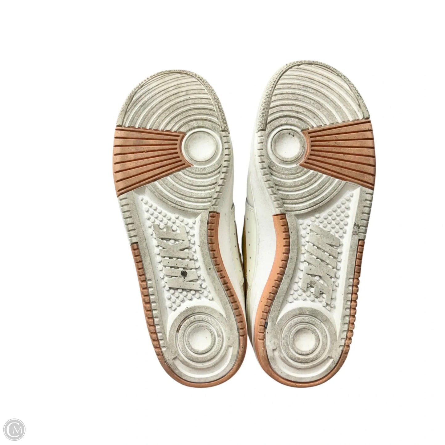 Shoes Sneakers By Nike In White & Yellow, Size: 8.5