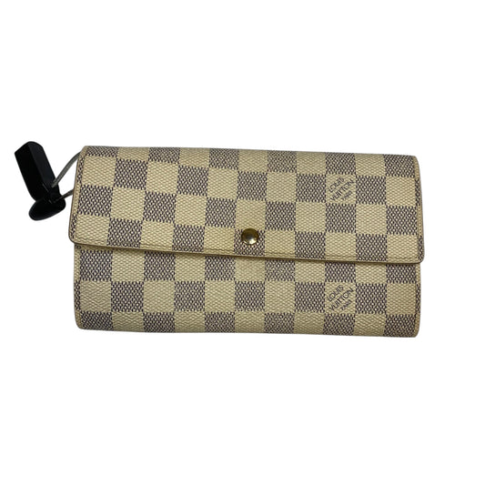 Wallet Luxury Designer By Louis Vuitton In Cream, Size:Large
