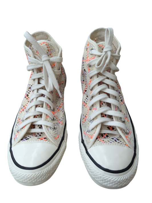 Shoes Sneakers By Converse In Cream & Orange, Size: 9