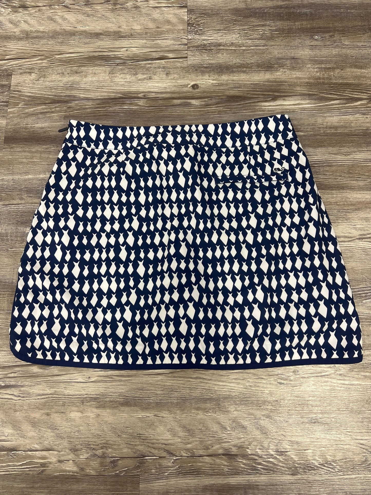 Athletic Skort By Vineyard Vines In Blue & White, Size: 10