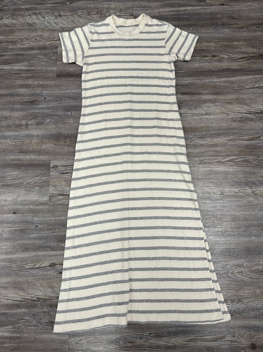 Dress Casual Maxi By Citizens Of Humanity In Grey & White, Size: S