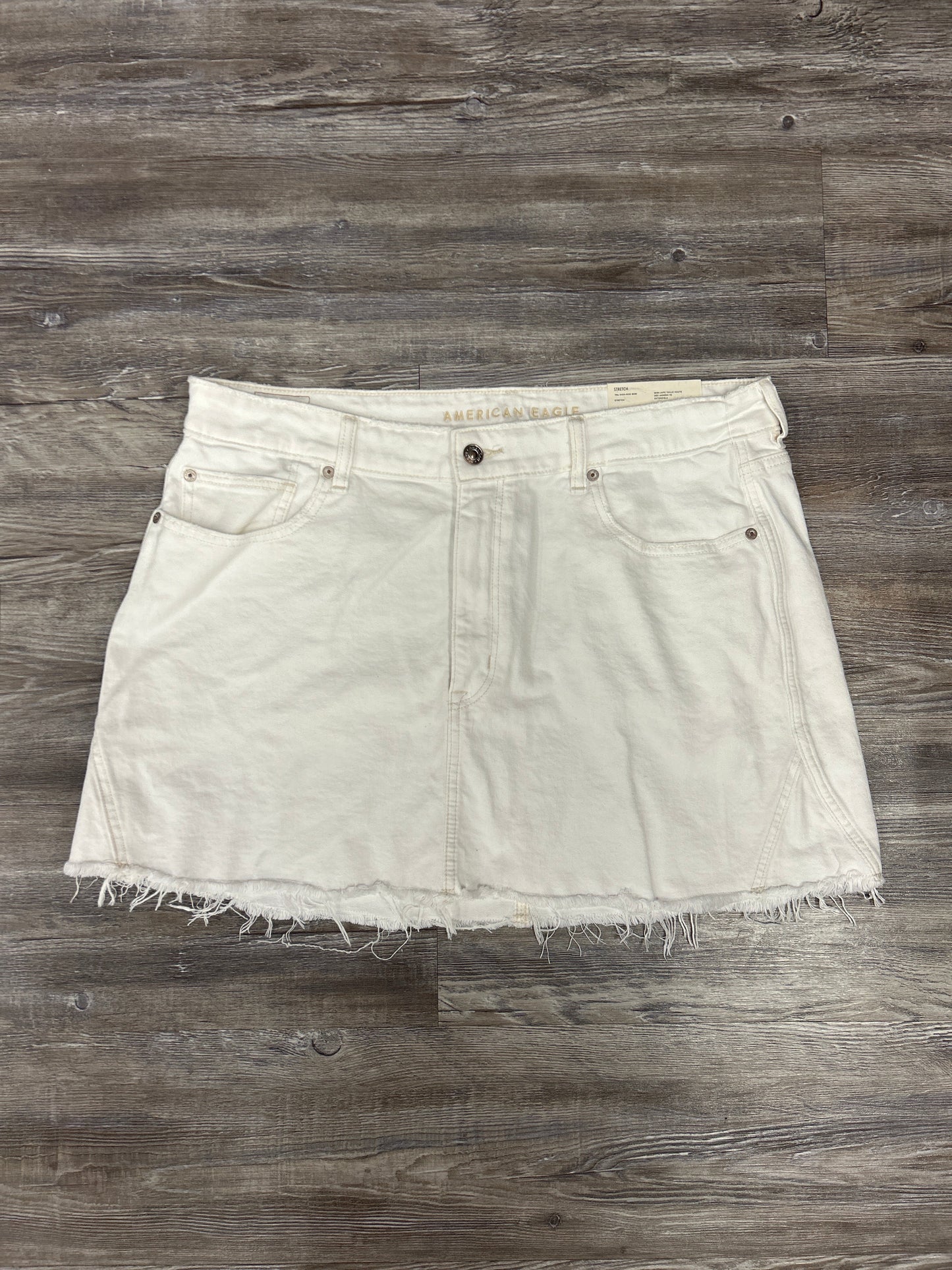 Shorts By American Eagle In White Denim, Size: 18