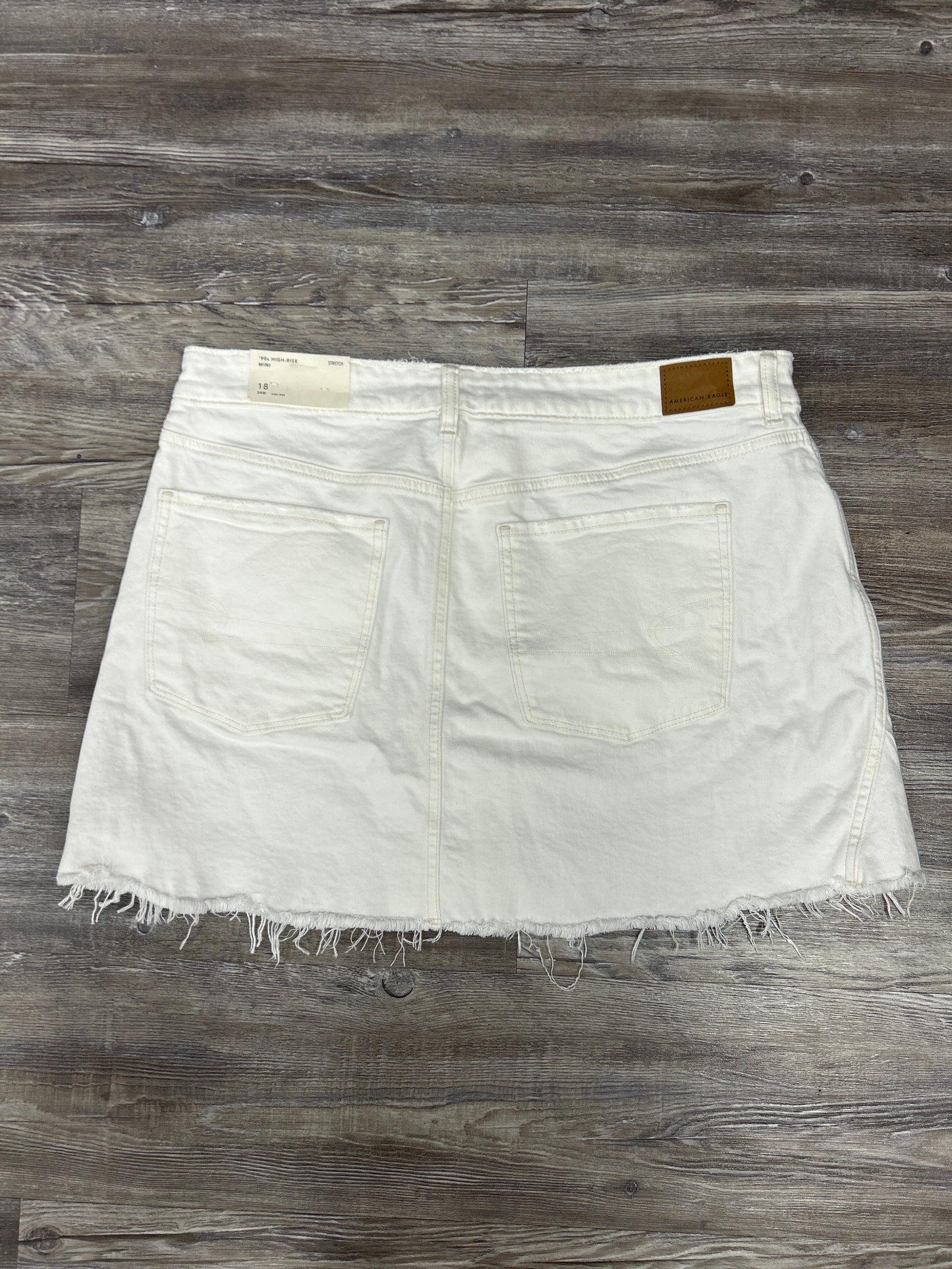 Shorts By American Eagle In White Denim, Size: 18