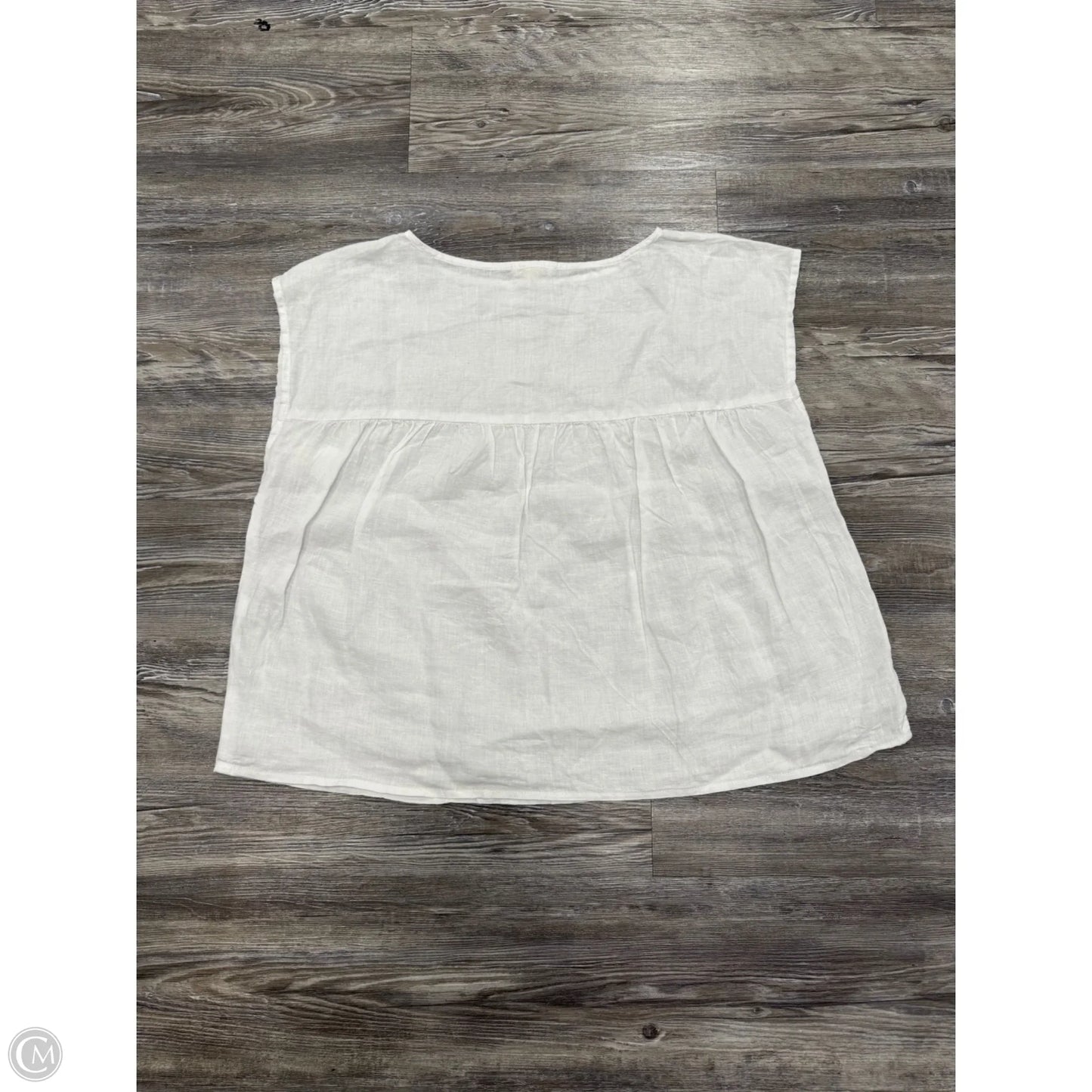 Top Short Sleeve By Eileen Fisher In White, Size: Xs