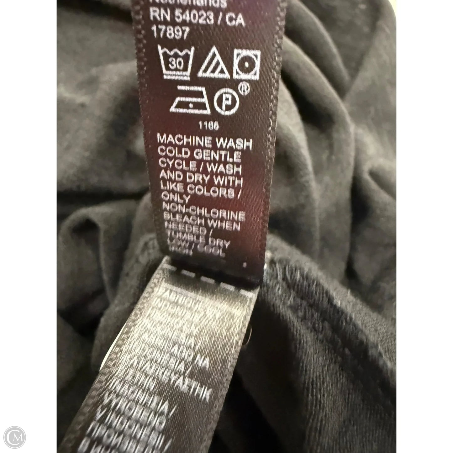 Athletic Top Short Sleeve By Athleta In Black, Size: M