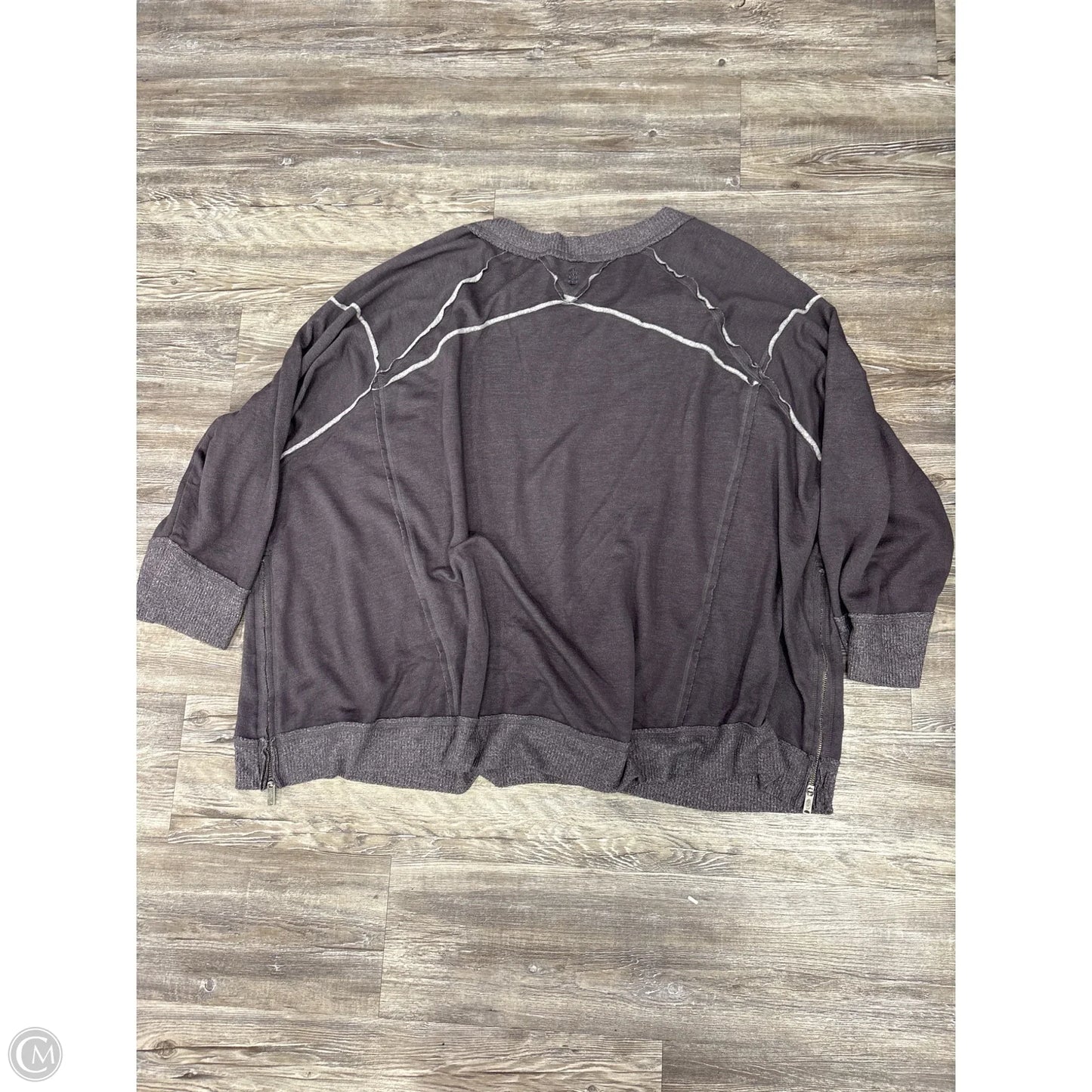 Athletic Top Long Sleeve Crewneck By Free People In Grey, Size: M