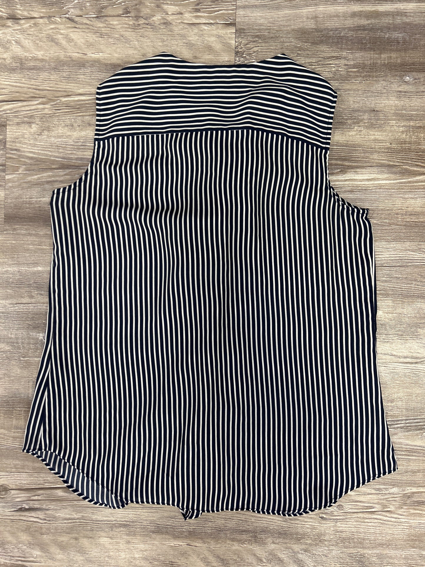 Top Sleeveless By Tommy Hilfiger In Striped Pattern, Size: M