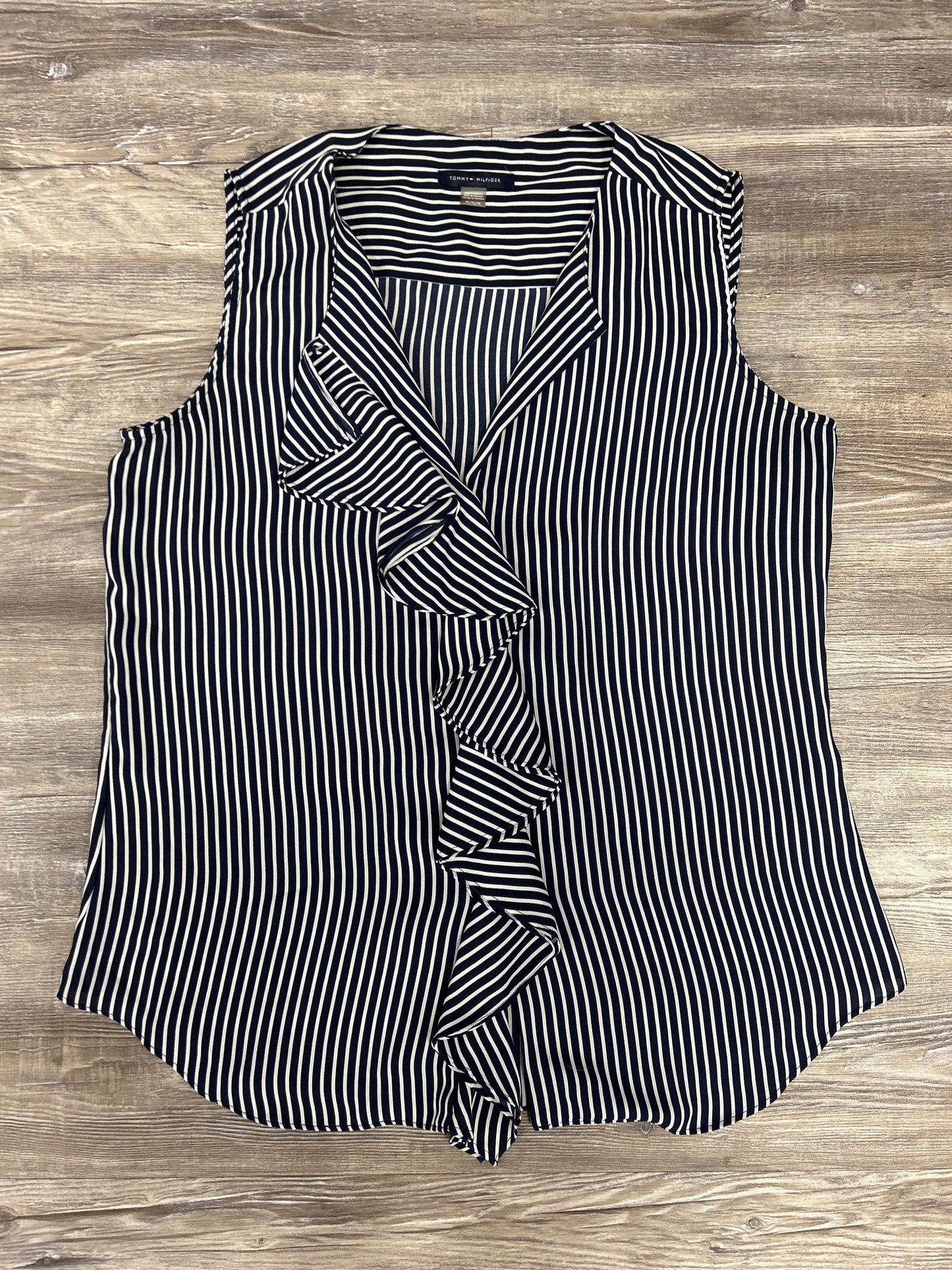 Top Sleeveless By Tommy Hilfiger In Striped Pattern, Size: M