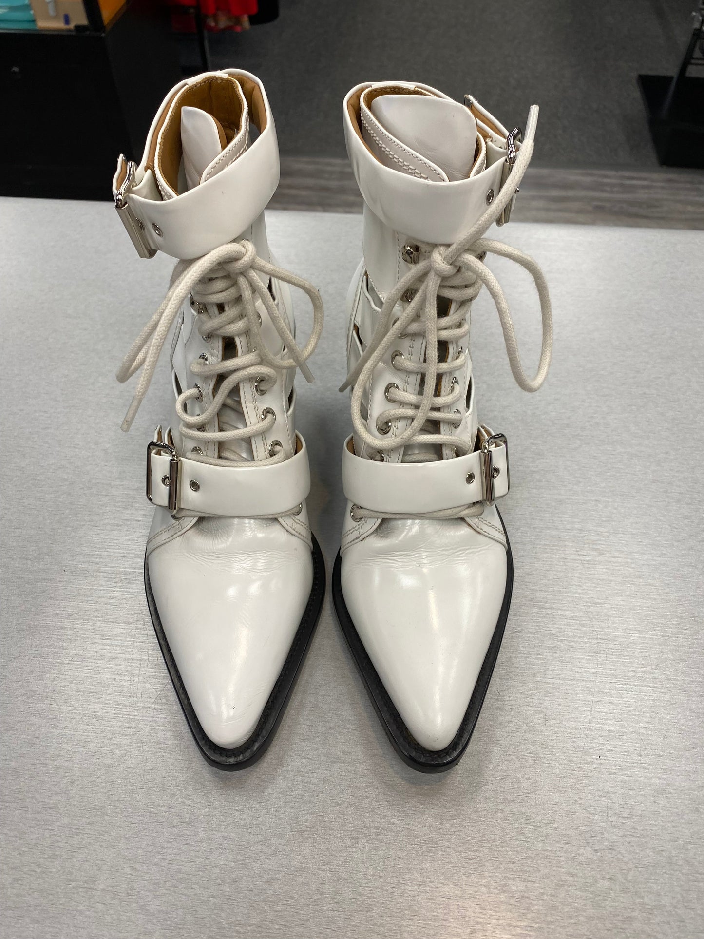White Boots Luxury Designer Chloe, Size 8.5