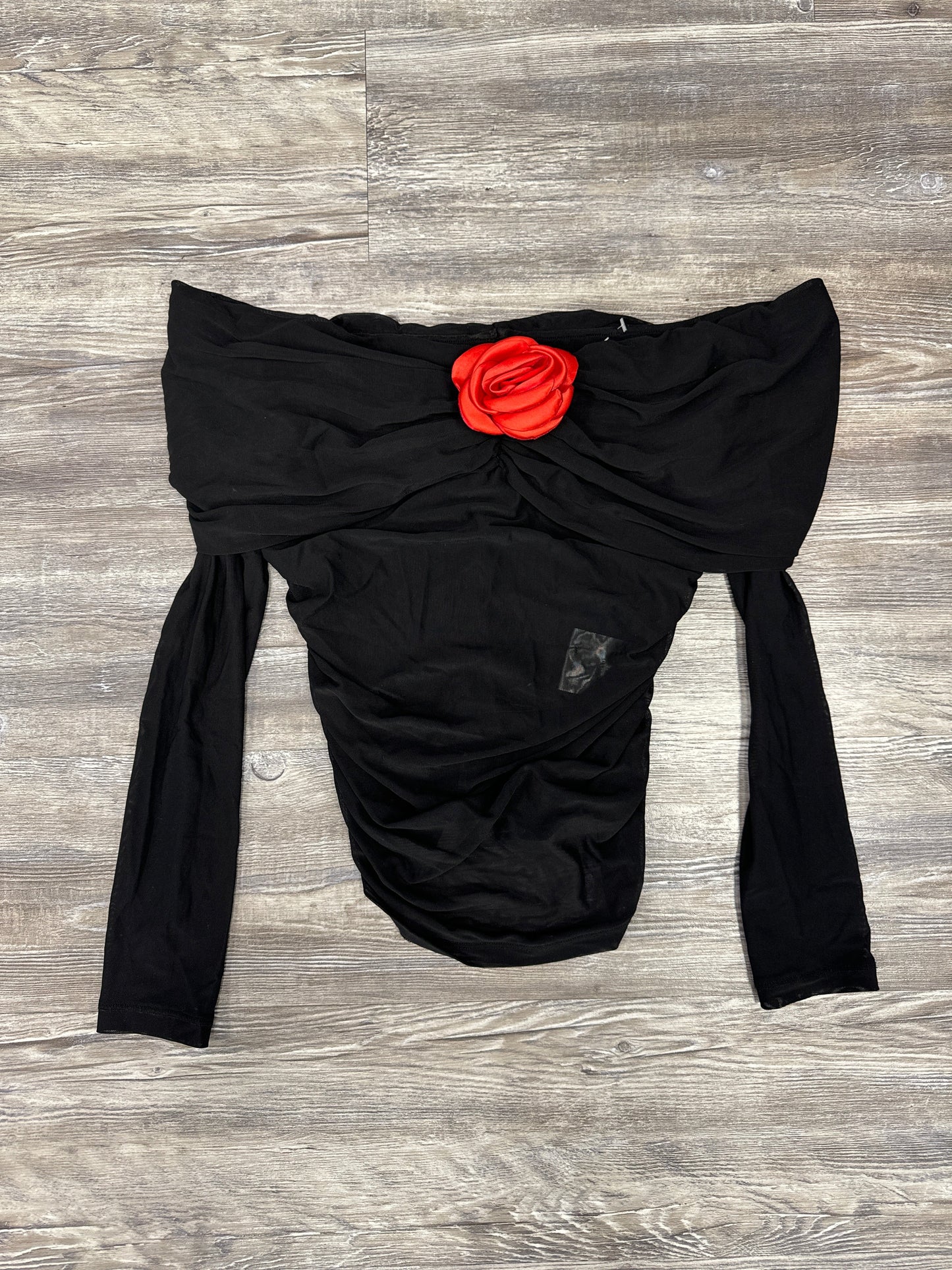 Top Long Sleeve By Reverie In Black & Red, Size: L