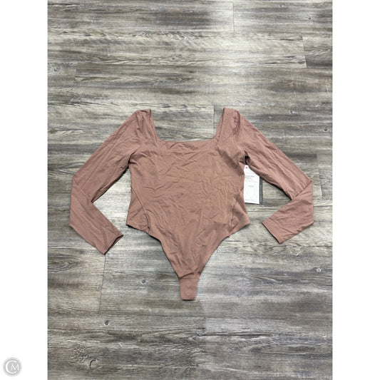 Athletic Top Long Sleeve Collar By Lululemon In Mauve, Size: L