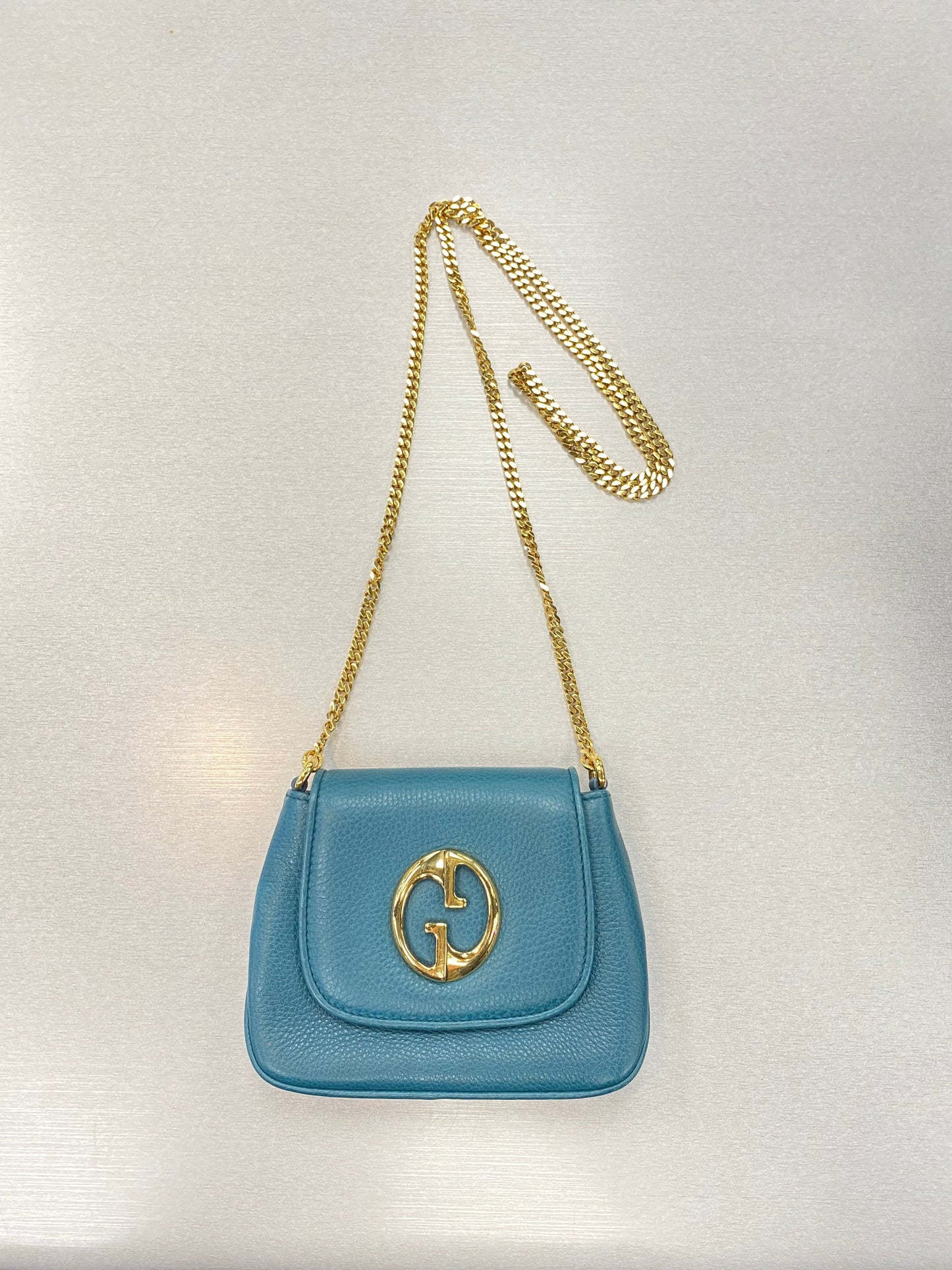 Crossbody Luxury Designer By Gucci  Size: Small