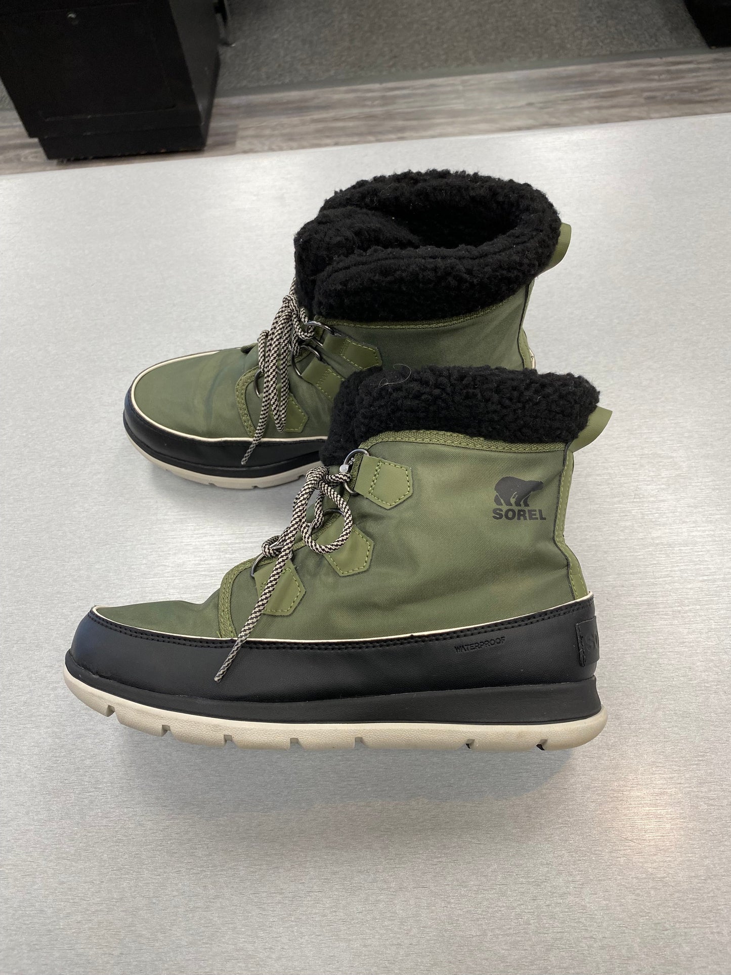 Boots Snow By Sorel In Green, Size: 10