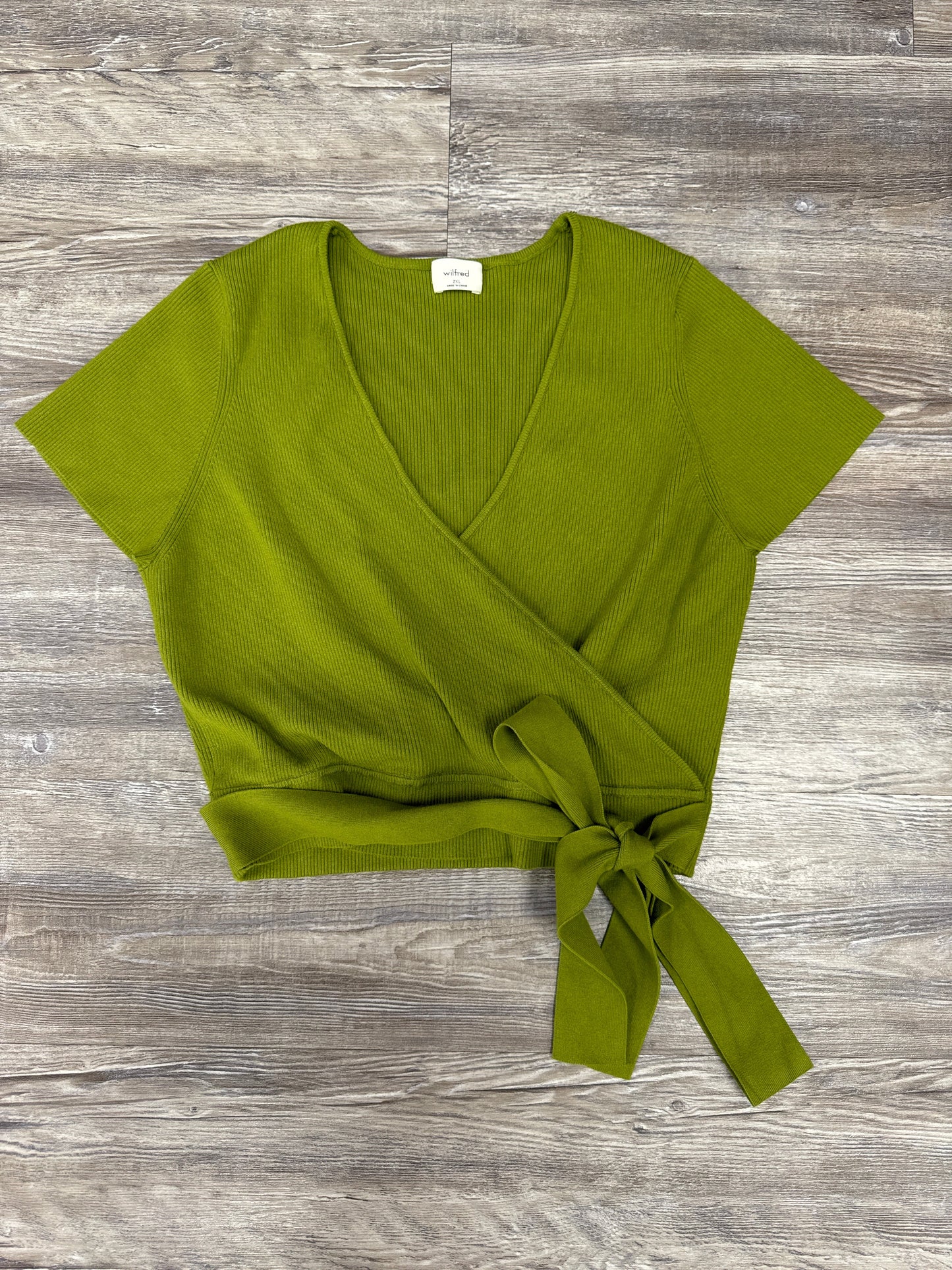 Top Short Sleeve By Wilfred In Green, Size: 2x