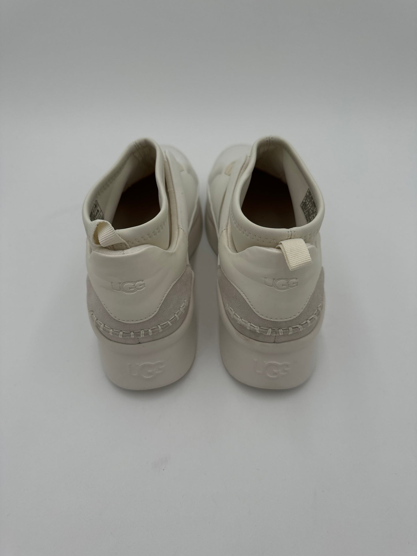 Shoes Sneakers By Ugg In White, Size: 10