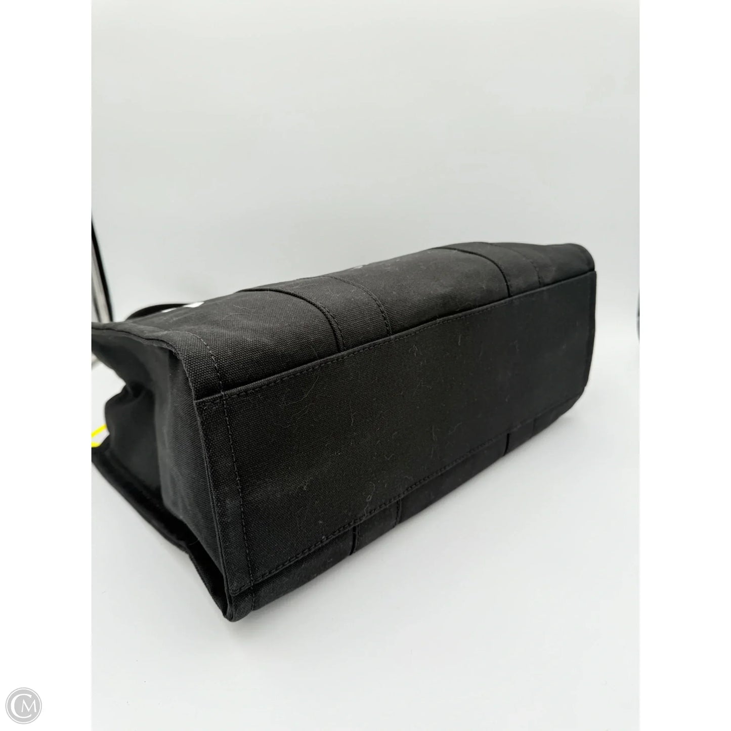 Tote Designer By Marc Jacobs, Size: Large