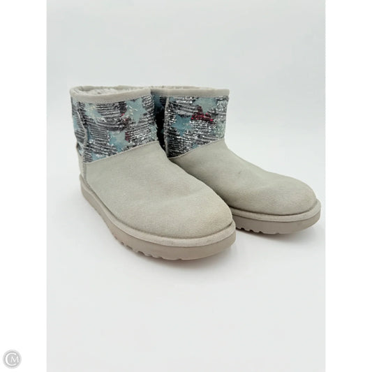 Boots Designer By Ugg In Grey, Size: 9