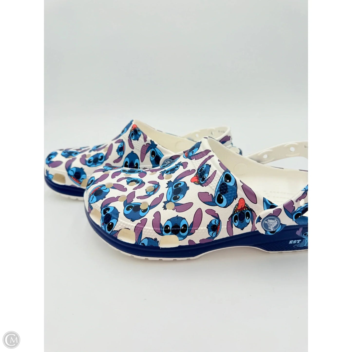 Shoes Flats By Crocs In Blue & White, Size: 11