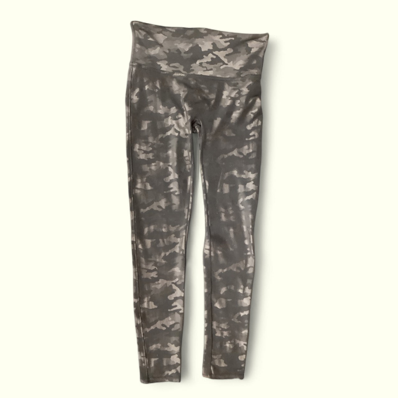 Athletic Leggings By Spanx In camo print , Size: M