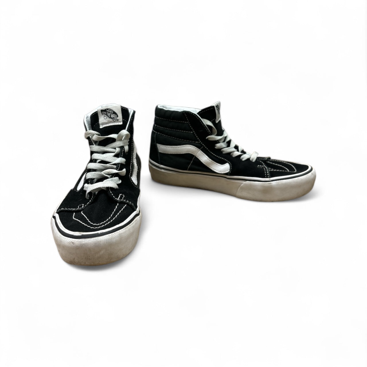 Shoes Sneakers By Vans In Black & White, Size: 8.5