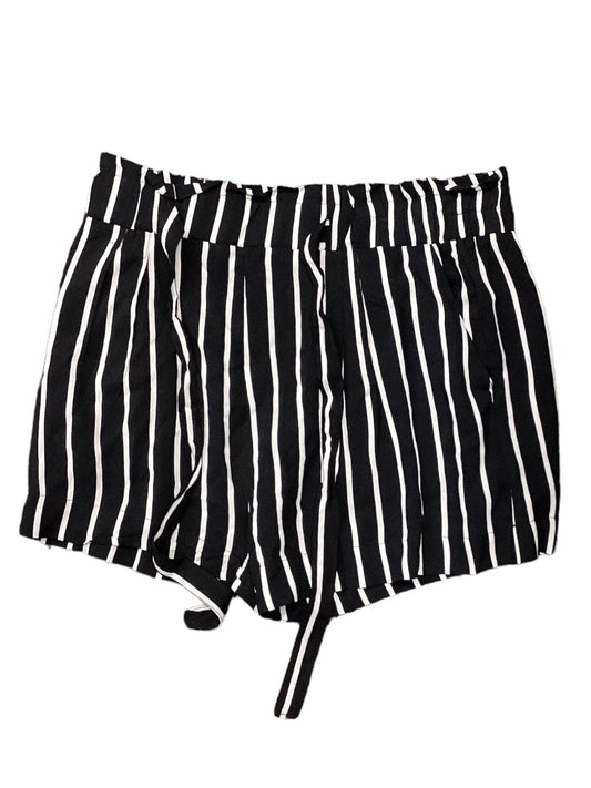 Black Shorts Ambiance Apparel, Size L