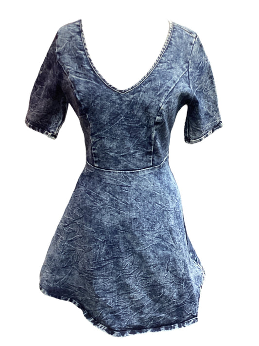 Dress Casual Short By Charlotte Russe In Blue Denim, Size: M