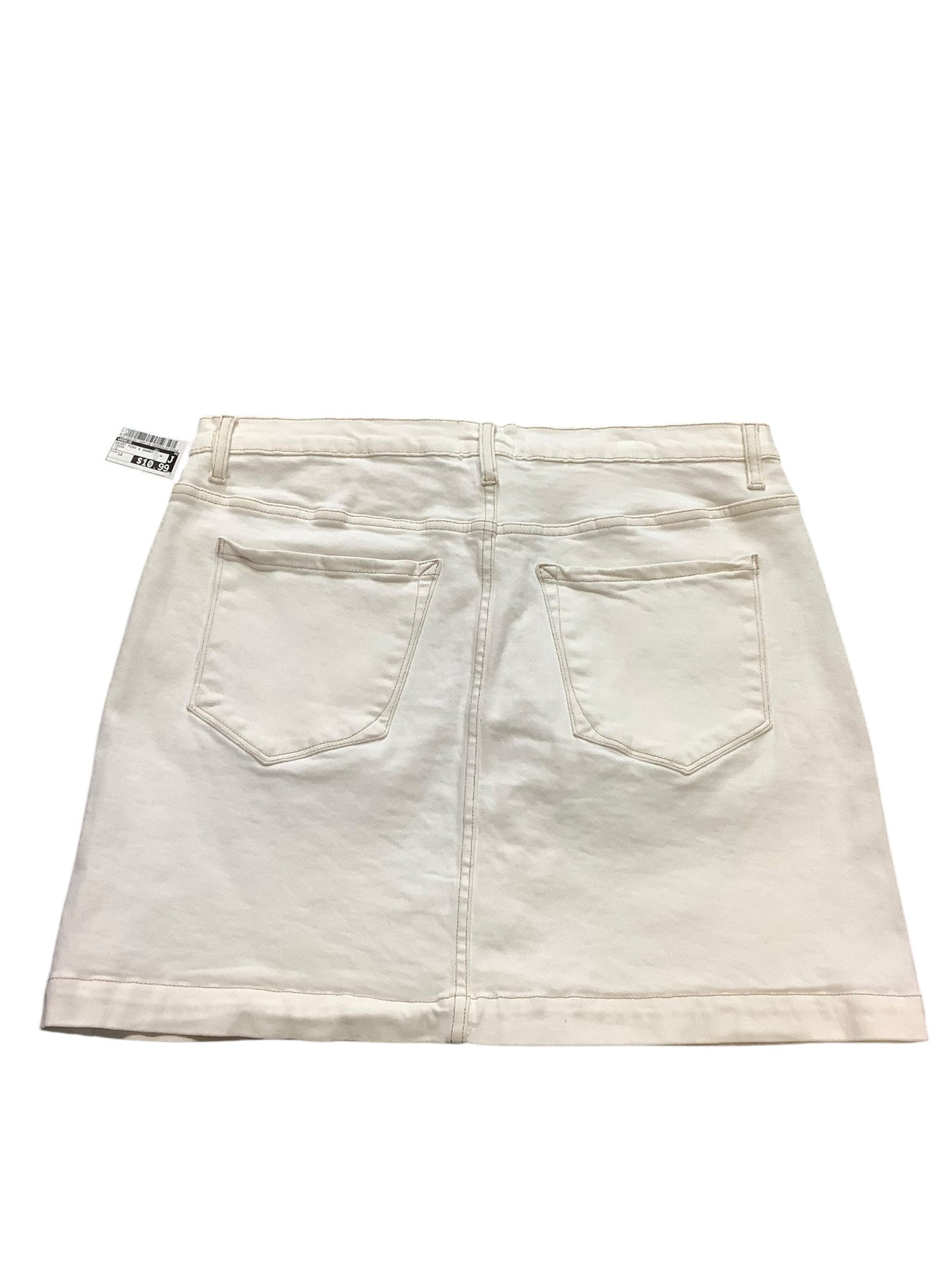 Skirt Mini & Short By Kensie In Cream, Size: 12