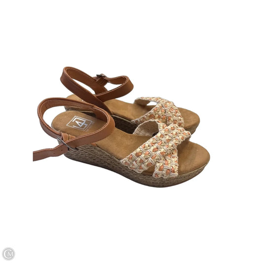Sandals Heels Block By Clothes Mentor In Tan, Size: 6.5
