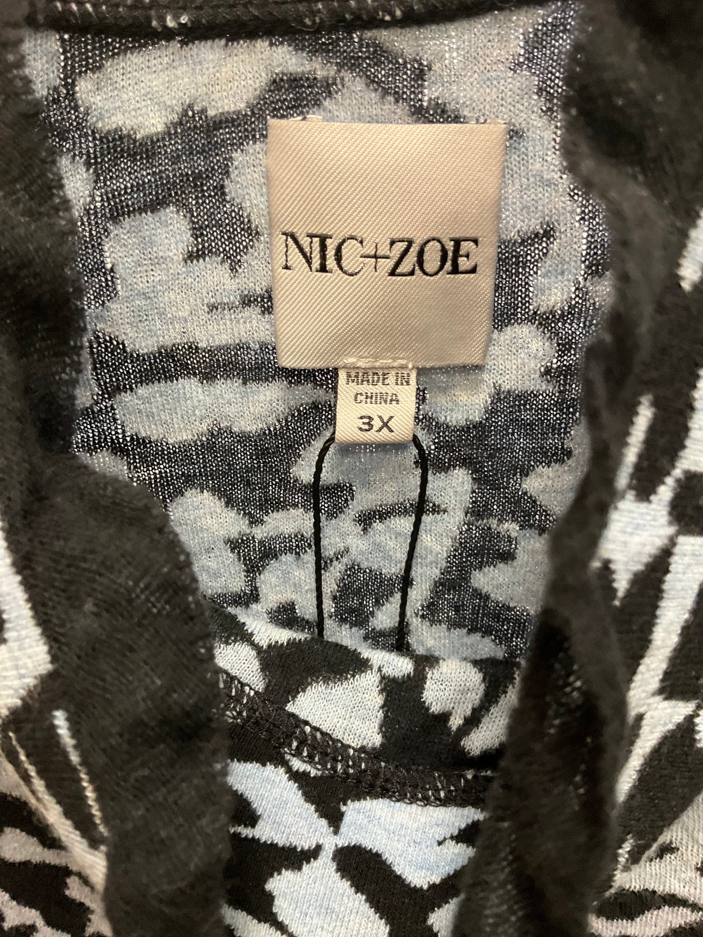 Top Long Sleeve By Nic + Zoe In Blue Black, Size: 26