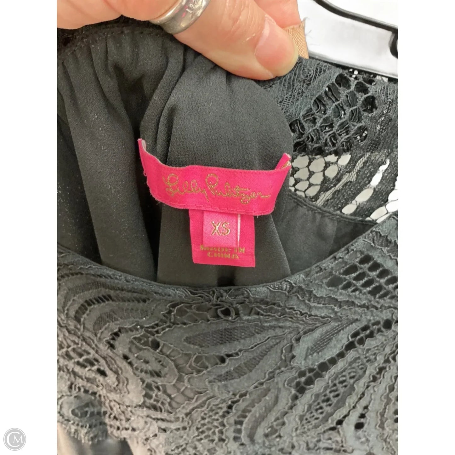 Top Long Sleeve Designer By Lilly Pulitzer In Black, Size: Xs