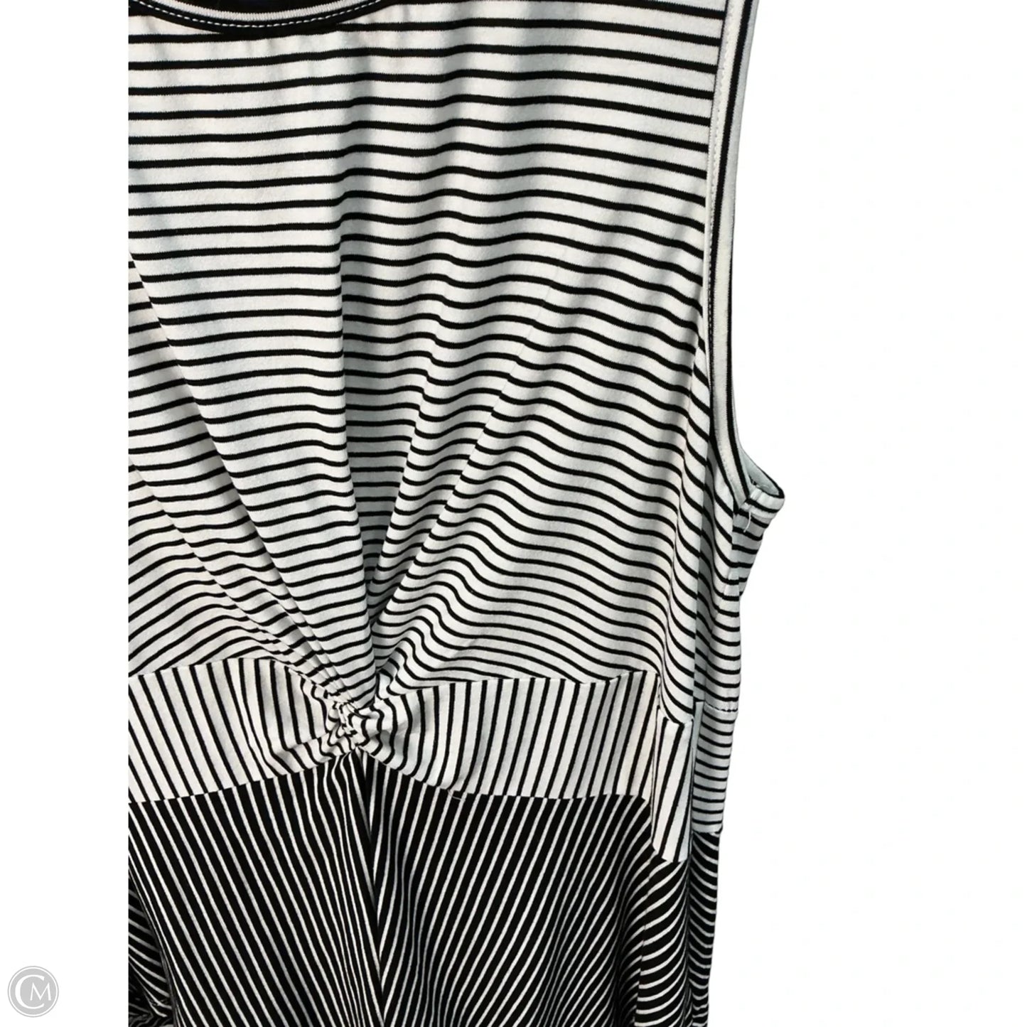 Top Sleeveless By Hem & Thread In Black, Size: M