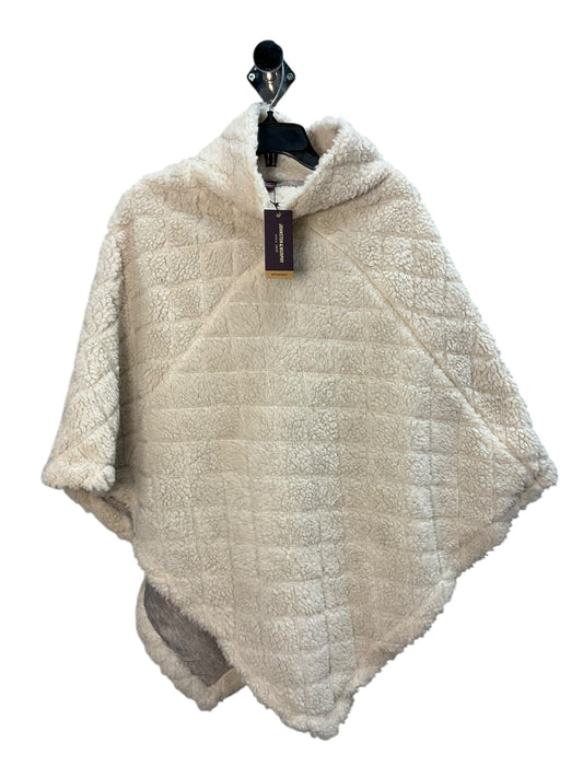 Poncho By Johnston & Murphy In Cream, Size: Osfm