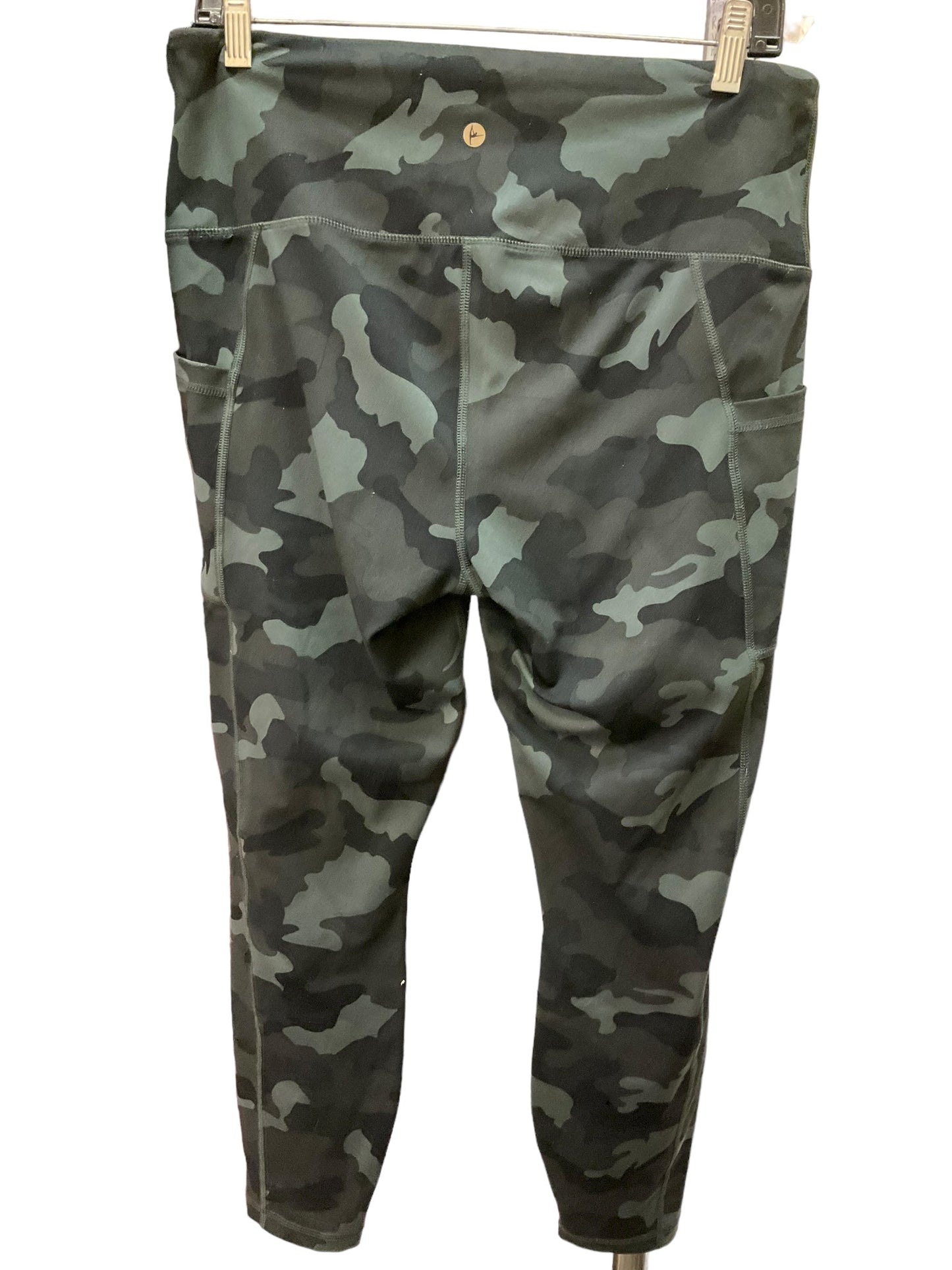 Camoflauge Athletic Capris 90 Degrees By Reflex, Size Xl