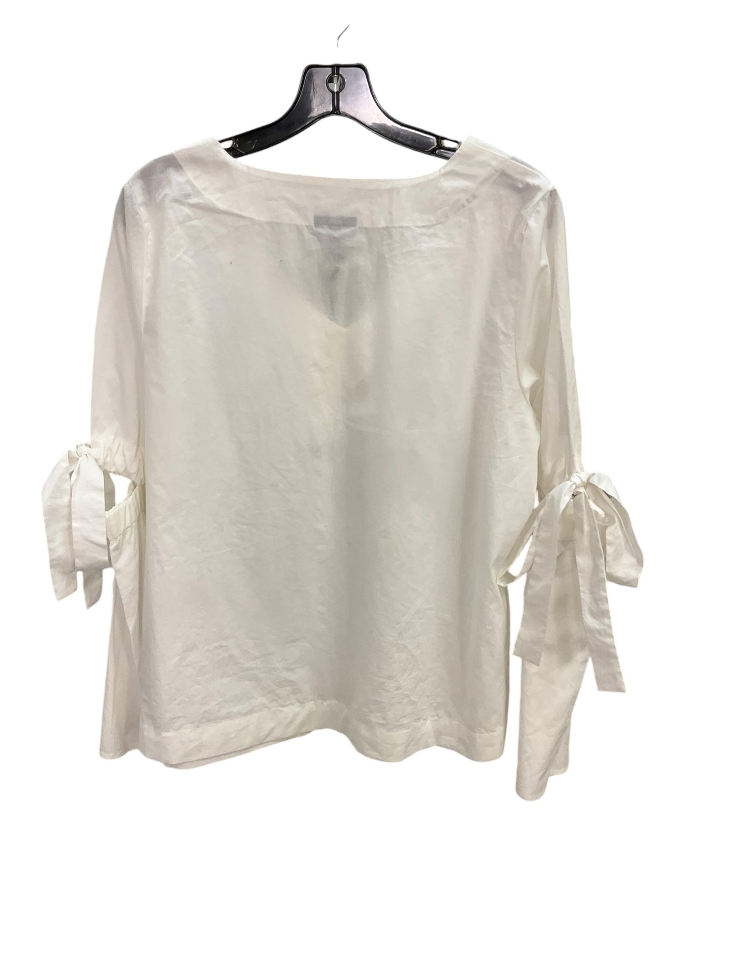 Top Long Sleeve By Who What Wear In White, Size: M