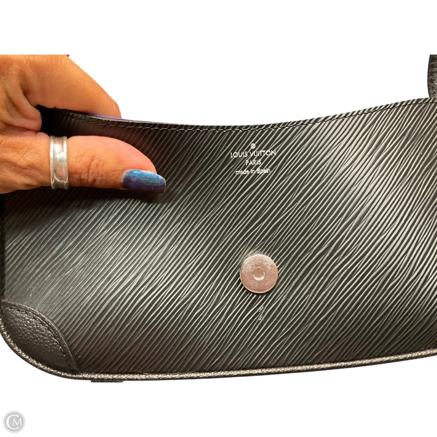 Crossbody Luxury Designer By Louis Vuitton, Size: Medium