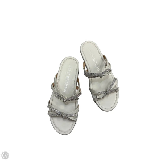 Sandals Designer By Stuart Weitzman In Silver & White, Size: 7.5