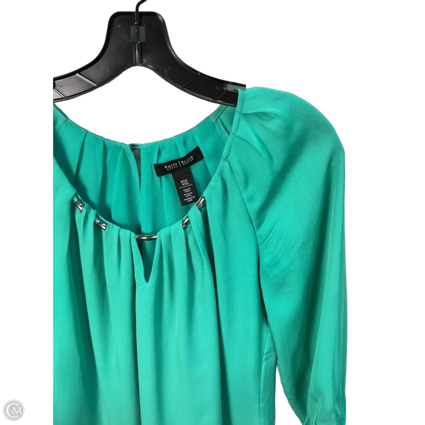 Top Long Sleeve By White House Black Market In Green, Size: Xs