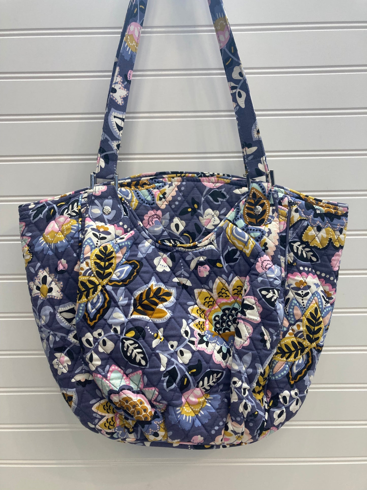 Handbag Designer By Vera Bradley  Size: Medium