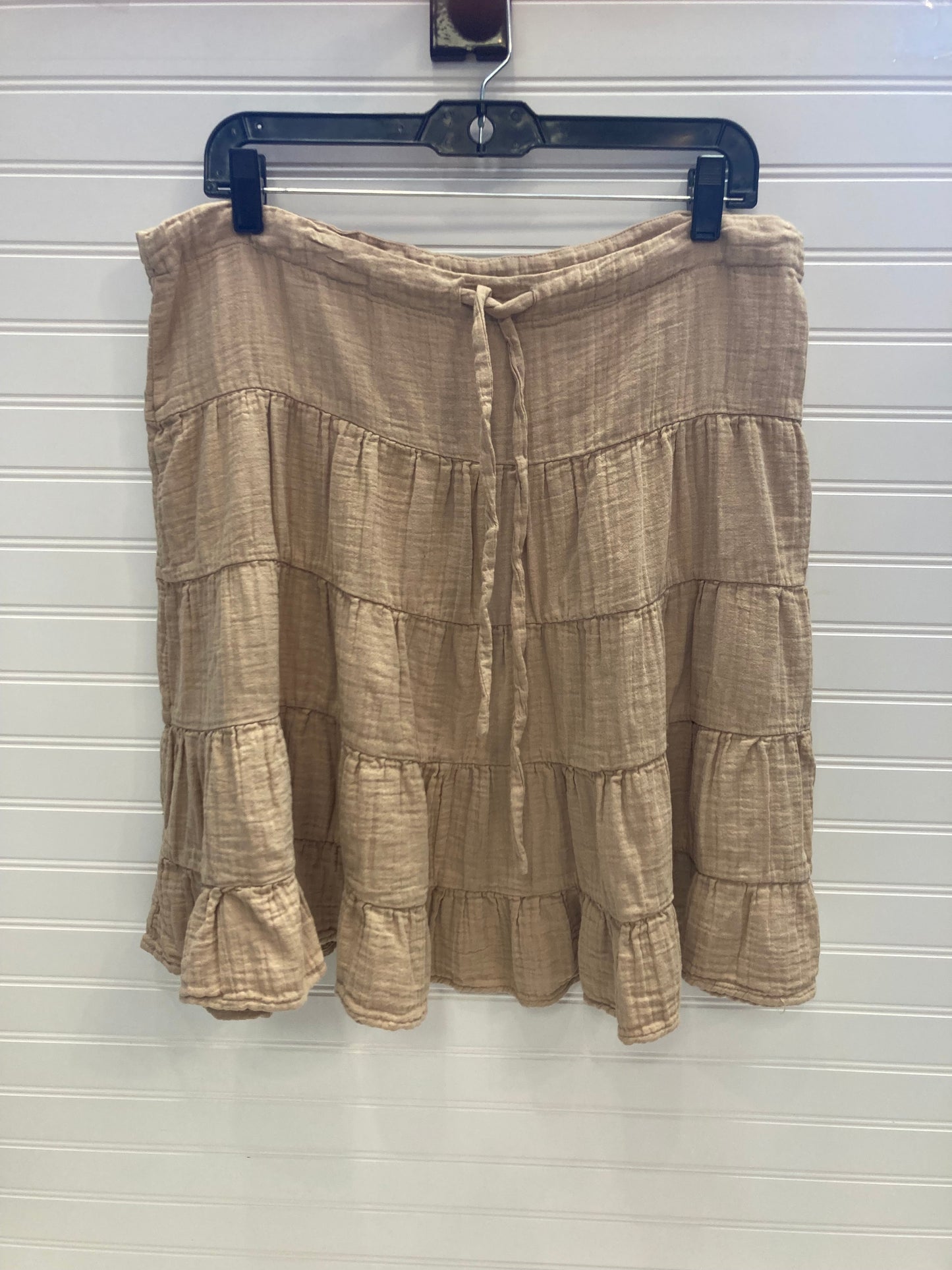 Skirt Mini & Short By Dylan In Tan, Size: M