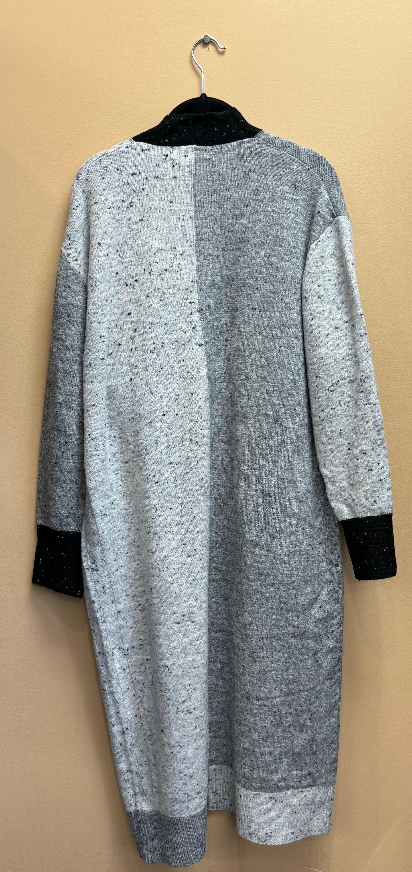 Black & Grey Sweater Cardigan John + Jenn, Size L