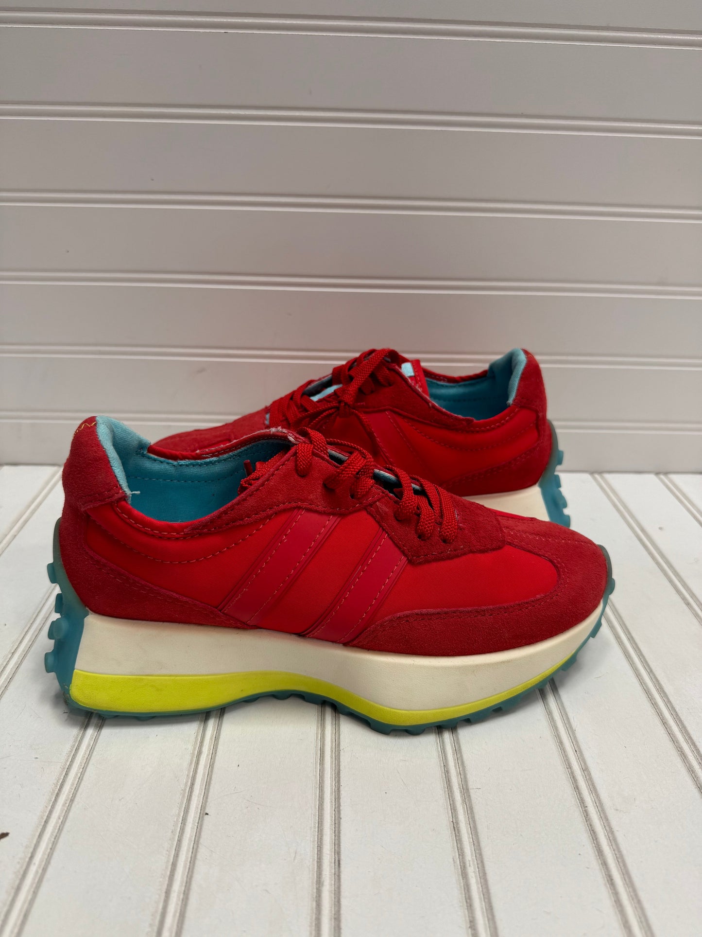 Shoes Athletic By Steve Madden In Red, Size: 7.5