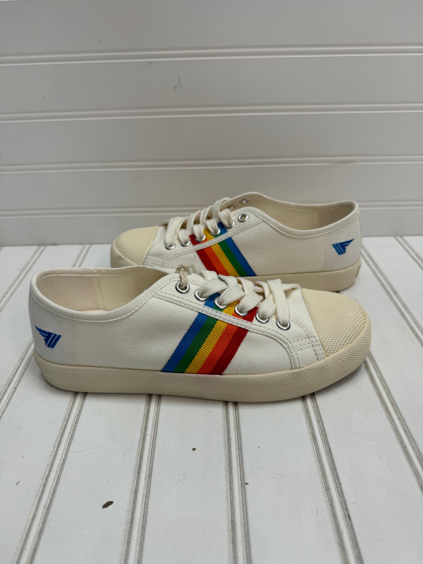 Shoes Sneakers By Gola In Rainbow Print, Size: 5