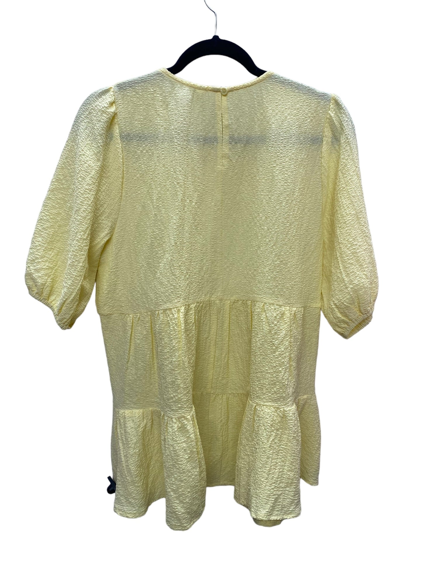 Yellow Top Short Sleeve Glam, Size M