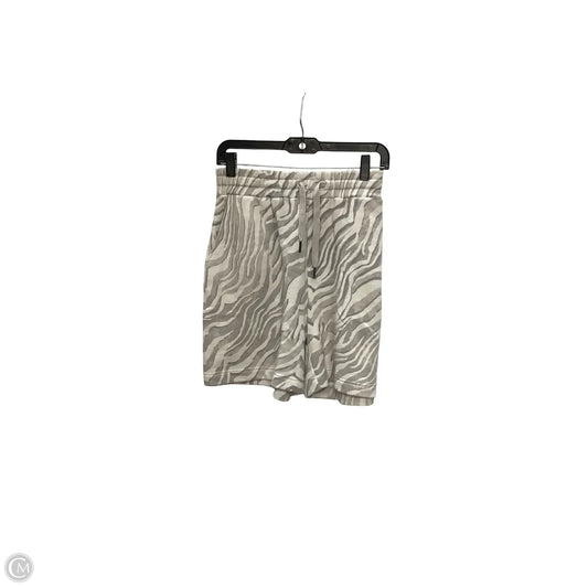 Designer Athletic Shorts By Sweaty Betty In Grey, Size: L