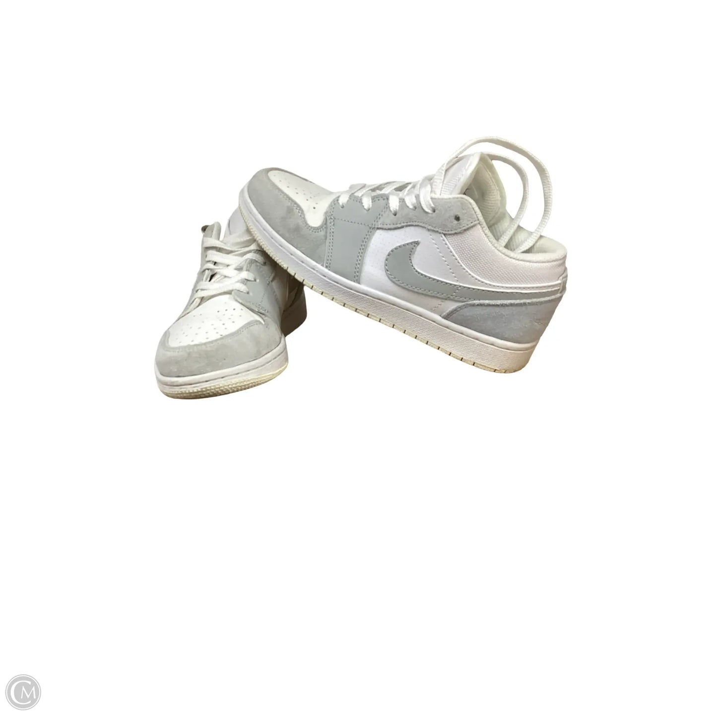 Shoes Sneakers By Nike In Grey, Size: 7
