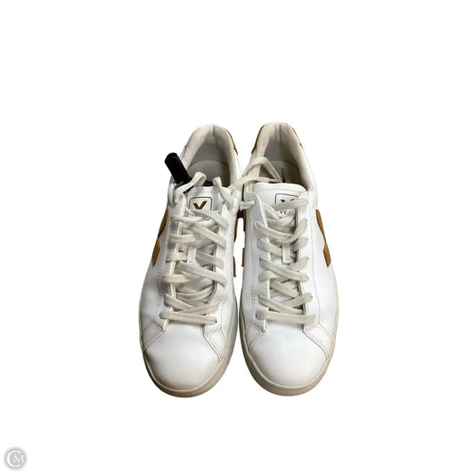 Shoes Sneakers By Veja In White, Size: 9