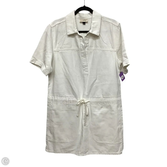 Dress Casual Short By Universal Thread In White Denim, Size: M