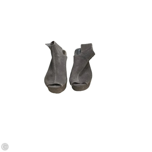 Sandals Heels Wedge By CHOCOLATBLU In Grey, Size: 7.5