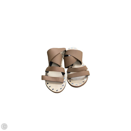 Sandals Flats By Clothes Mentor In Brown, Size: 7.5