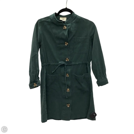 Dress Casual Short By Tuckernuck In Green, Size: S